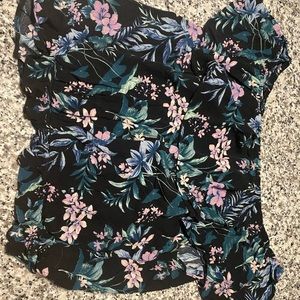 American Eagle Floral Off Shoulders Top